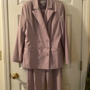 Absolutely gorgeous ladies two piece lavender suit size 12 by Chadwicks